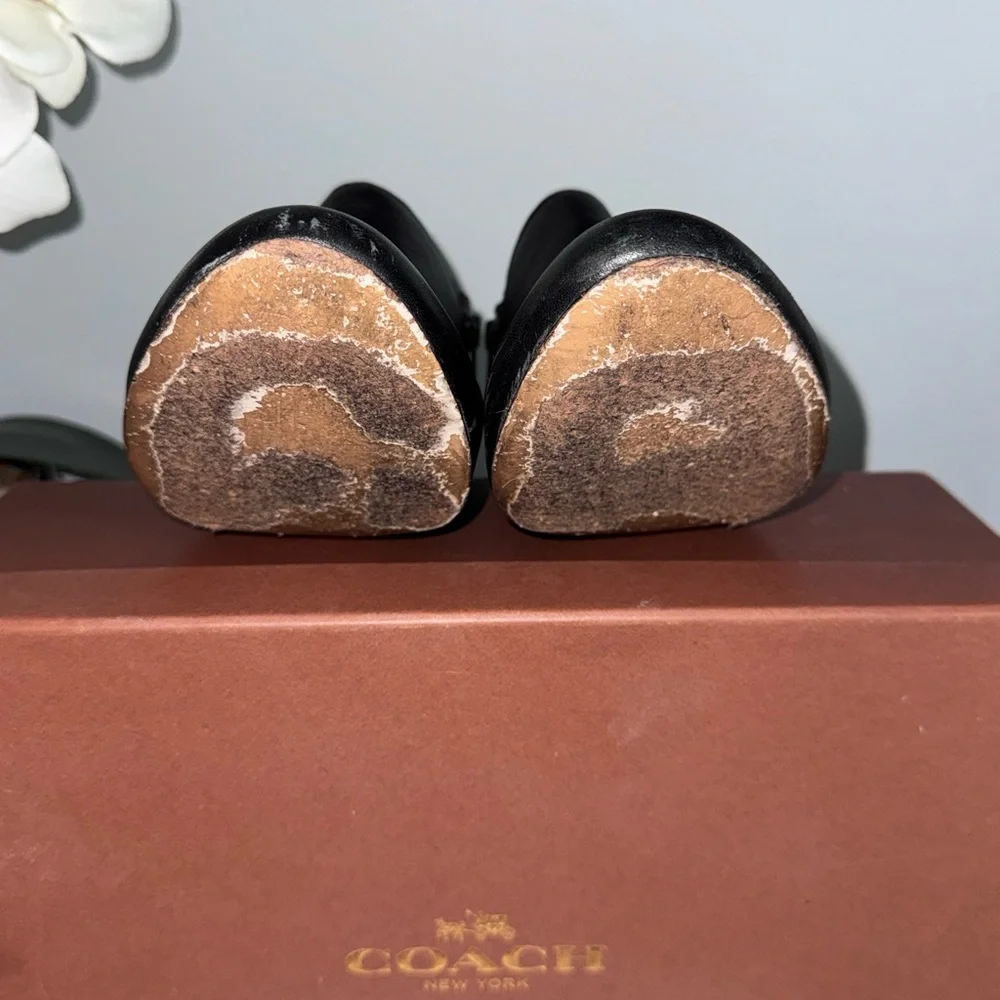 COACH SENECA GLAZED LEATHER BOOTIES - Picture 9 of 11